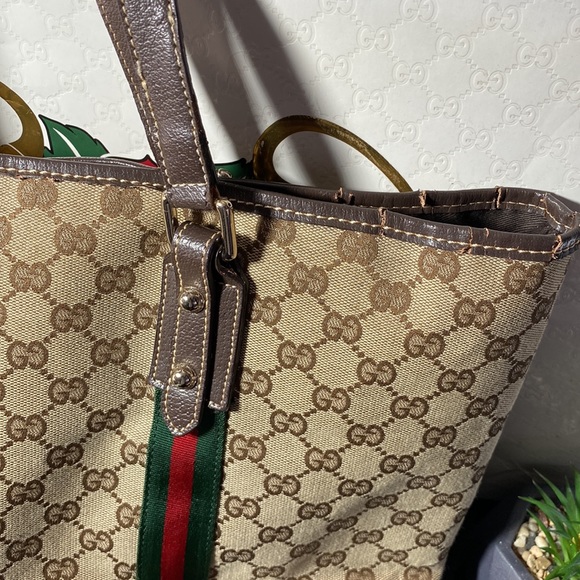 Authentic Gucci Sherry Line Charm Bag - Picture 14 of 16